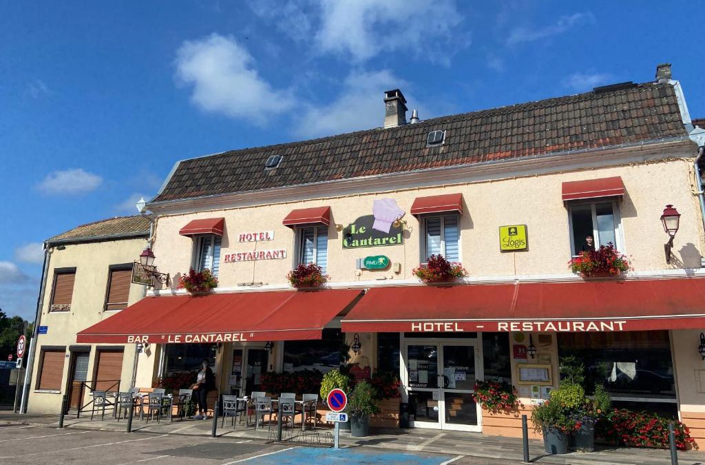 Andelot-Blancheville Hotel | LOGIS Le CANTAREL