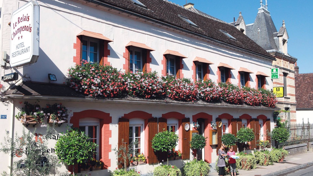 Sezanne Hotel | Logis Le Relais Champenois