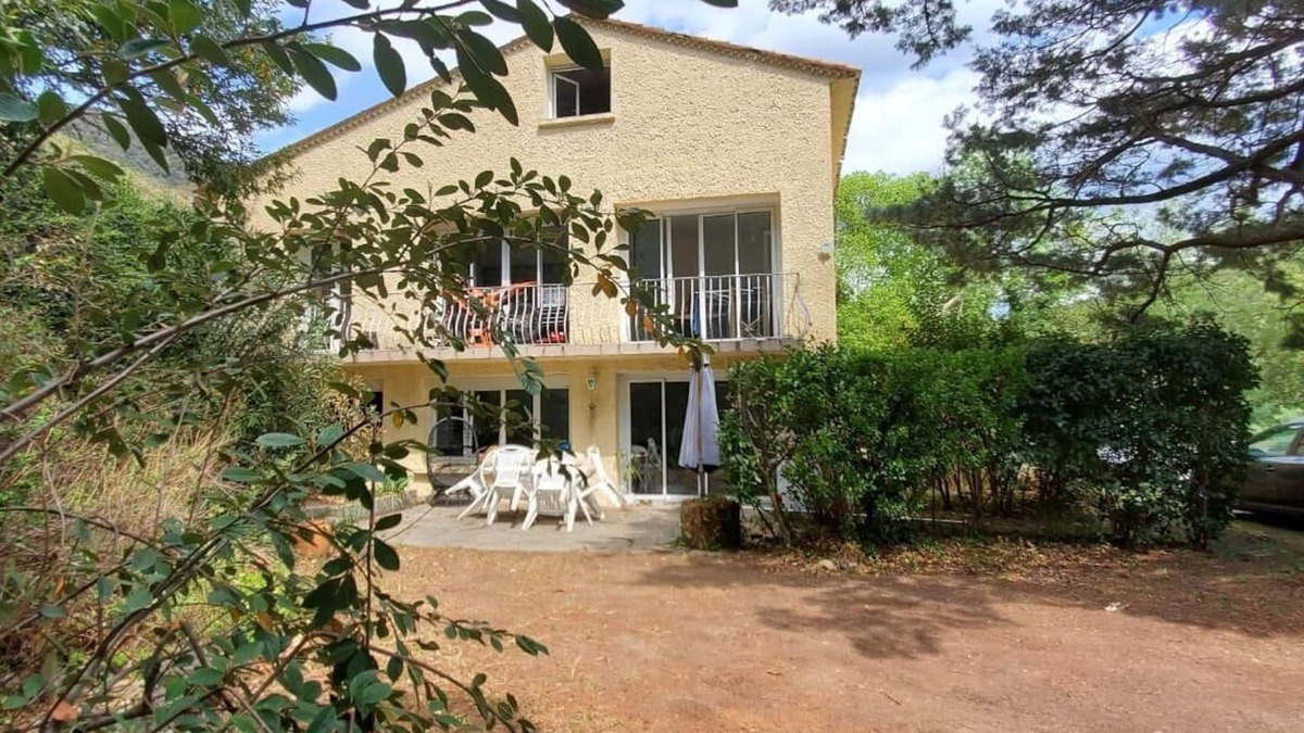 Arles-sur-Tech Apartment | Logis PONIENTE 4 persons with swimming pool