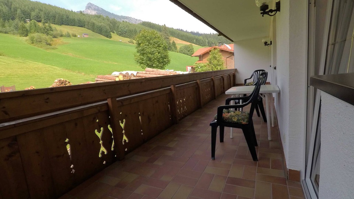 Tannheim Apartment | Lohmoos - guest house Reichle
