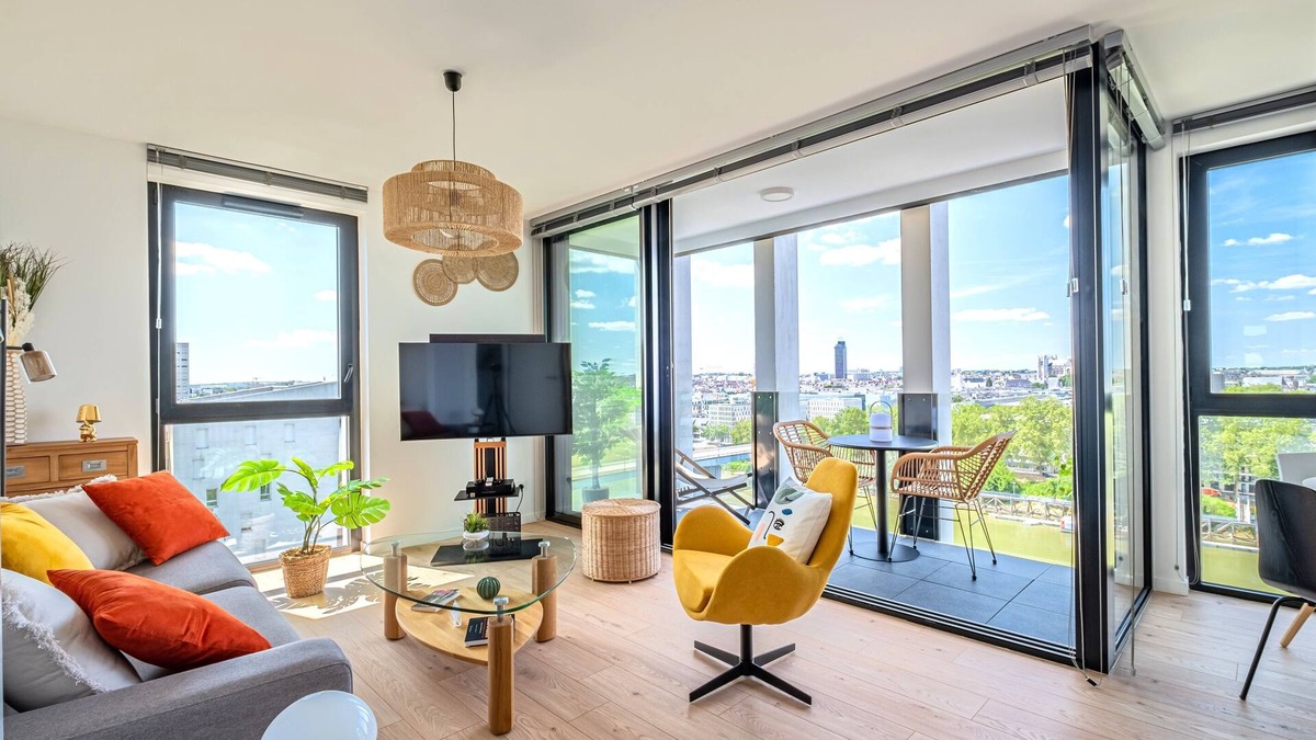Ile de Nantes Palais des Congres Apartment | Loire Enchantée – Vue imprenable et confort au cœur de l’île de Nantes
