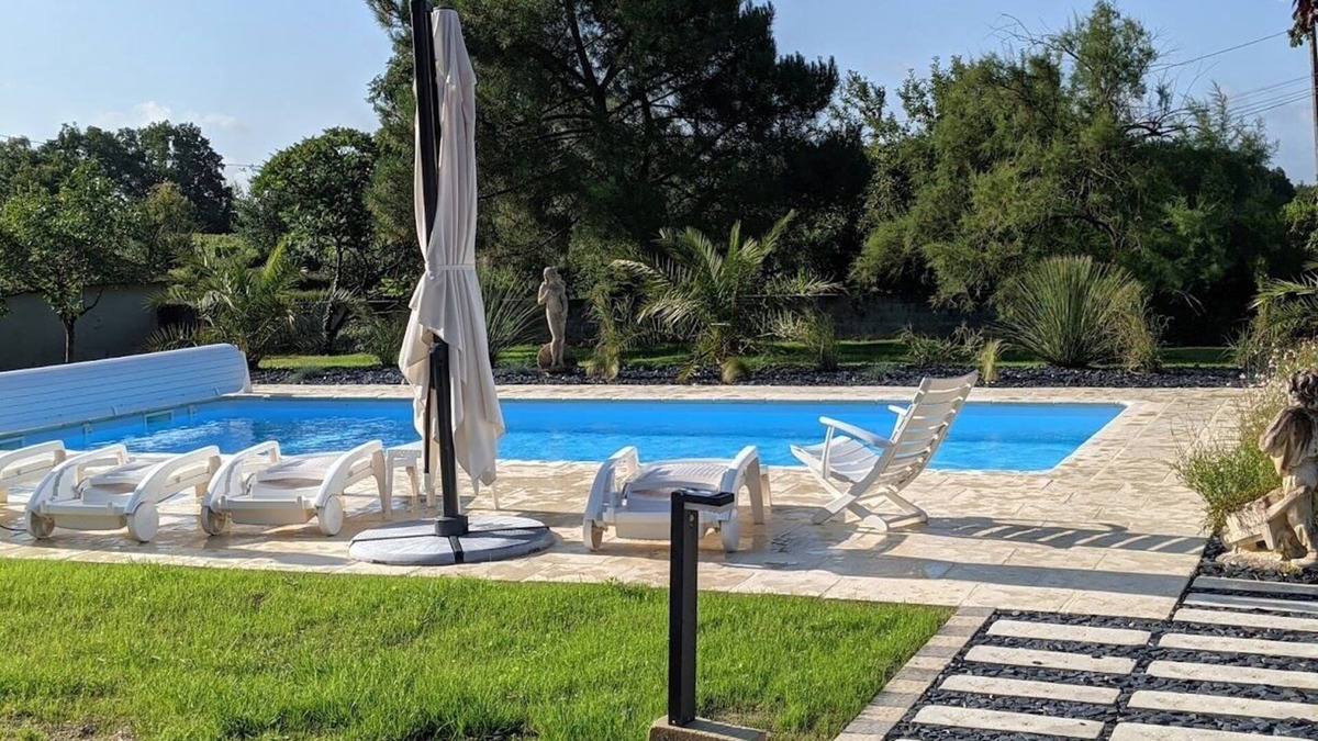 Nueil sur Layon House | Loire Luxury - Great Location- Heated Pool 1-10 guests