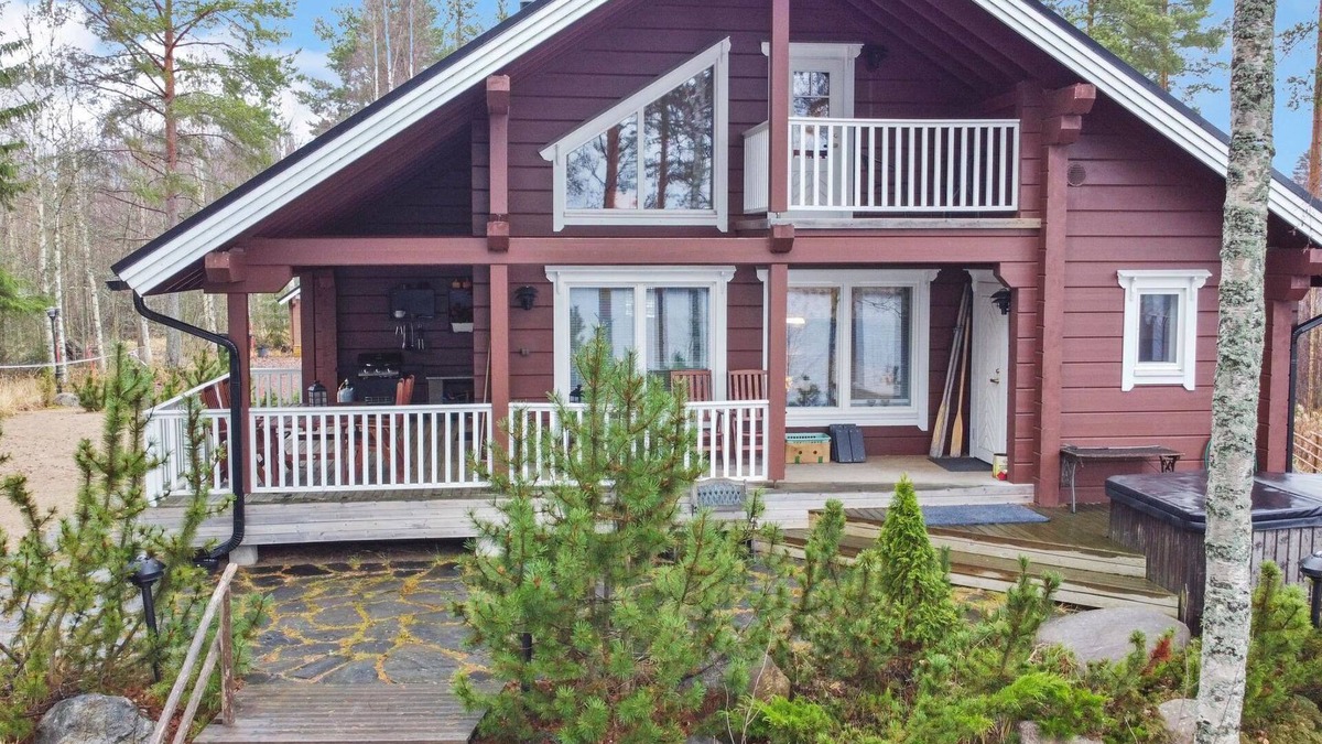 Ahtari House | Loisteranta by Interhome