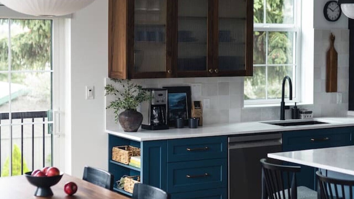 Kaslo Condo | Loki’s Loft and Cellar
