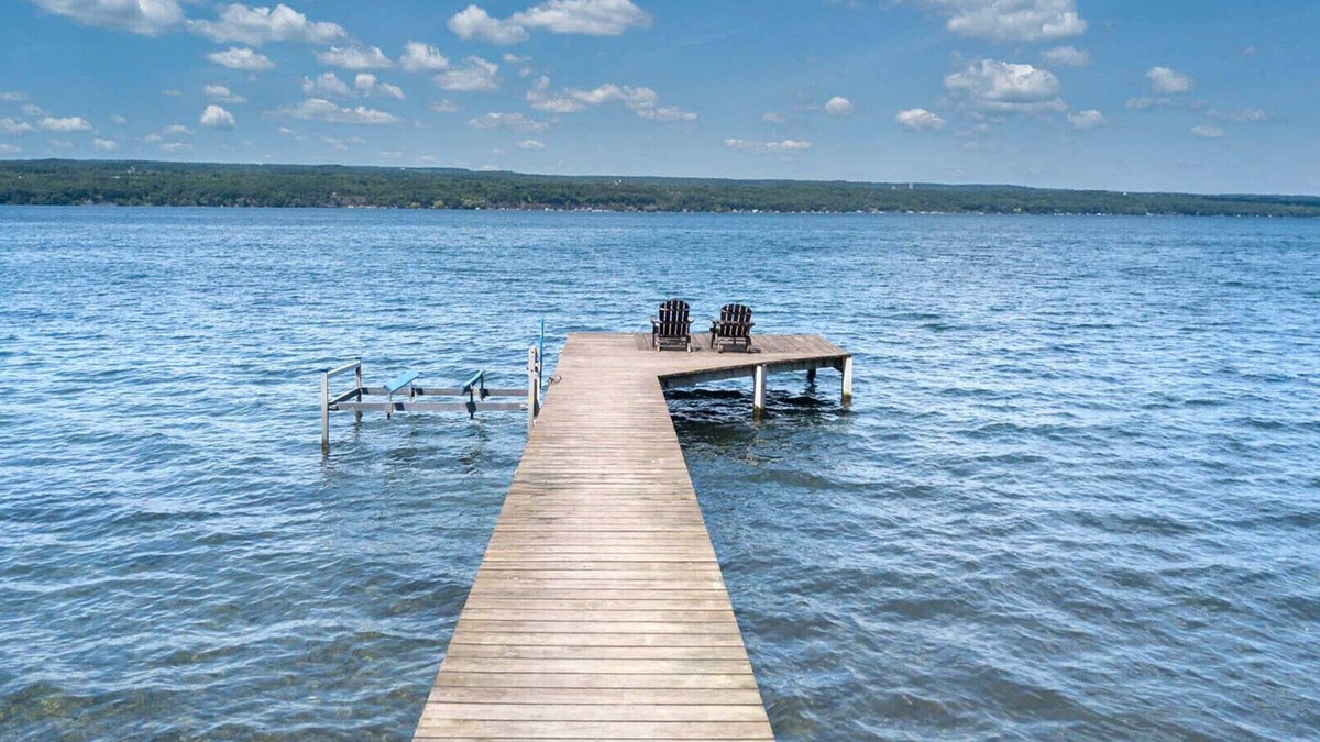 Valois Cottage | Lolly's Cottage - A Private Seneca Lake Experience!