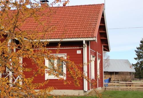 Kausala House | Lomakivi