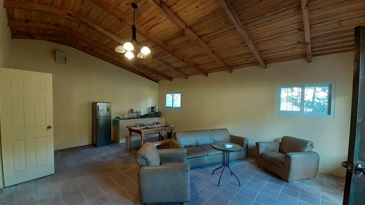Quetzaltenango House | Lomas De Tarragona, Parque De Aguas Termales.