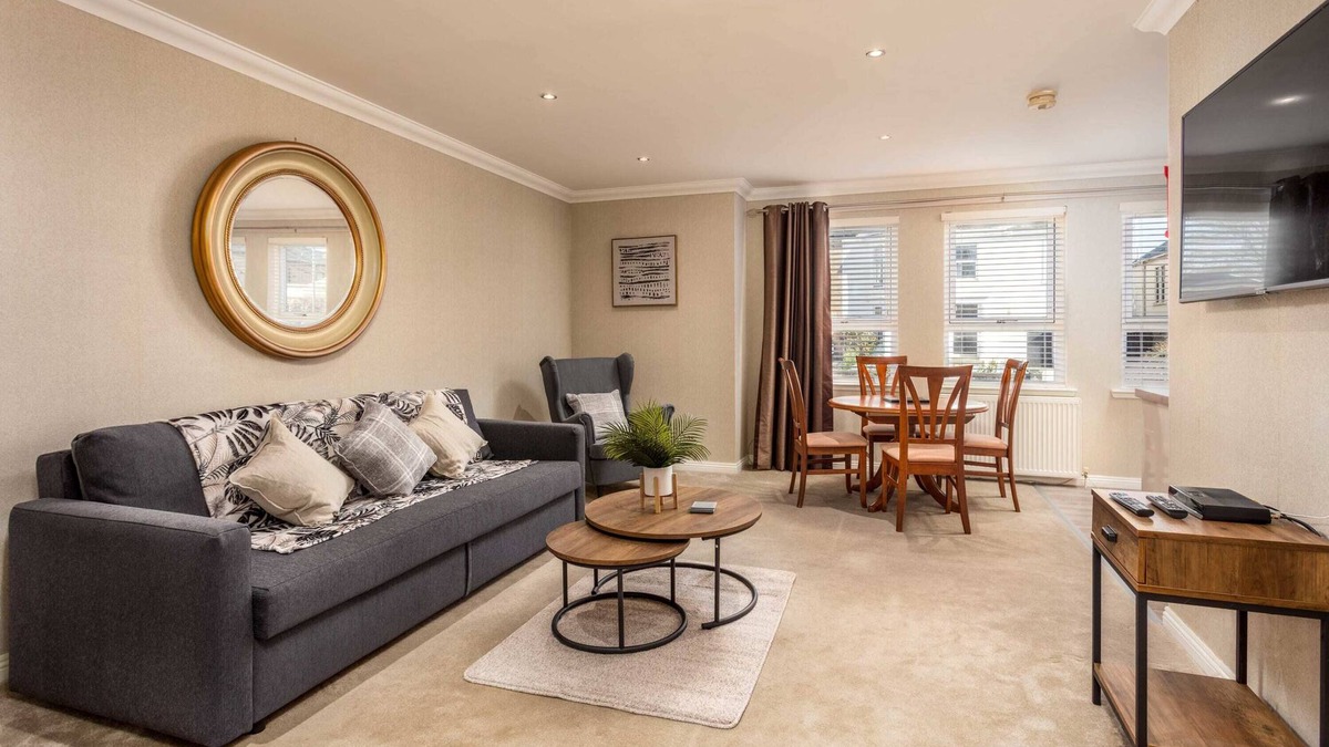 Kilmarnock Apartment | London Gate No1 - Donnini Apartments