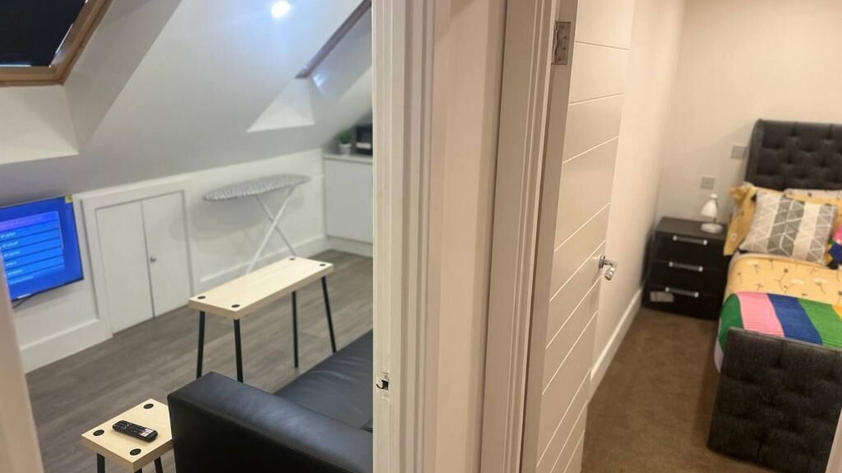 Kidbrooke with Hornfair Apartment | London Glamour Apartment Two