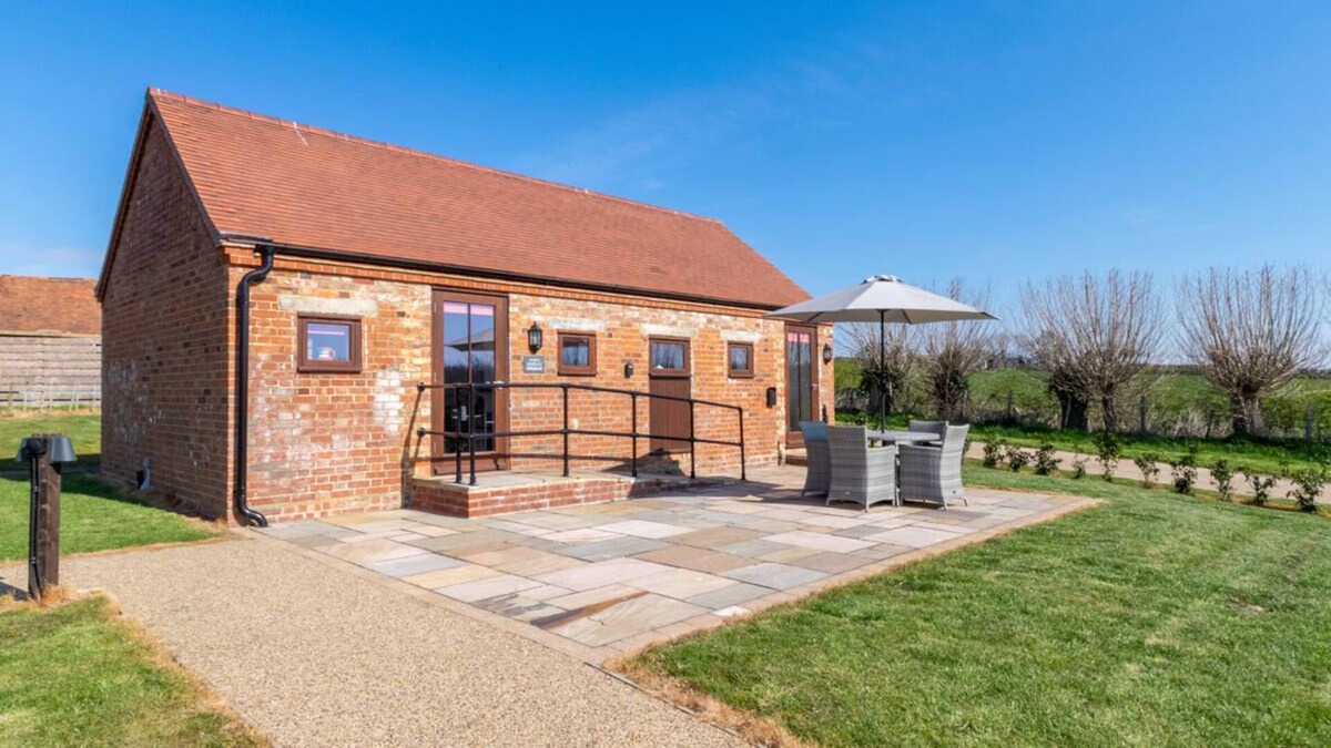 Cranbrook Ski Chalet | London Hopper Hut in the beautiful Cranbrook
