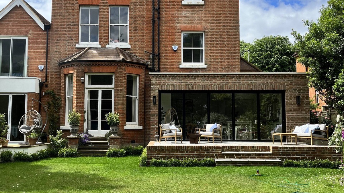 East Putney House | London mansion house, impeccable design, huge garden, close to the tennis