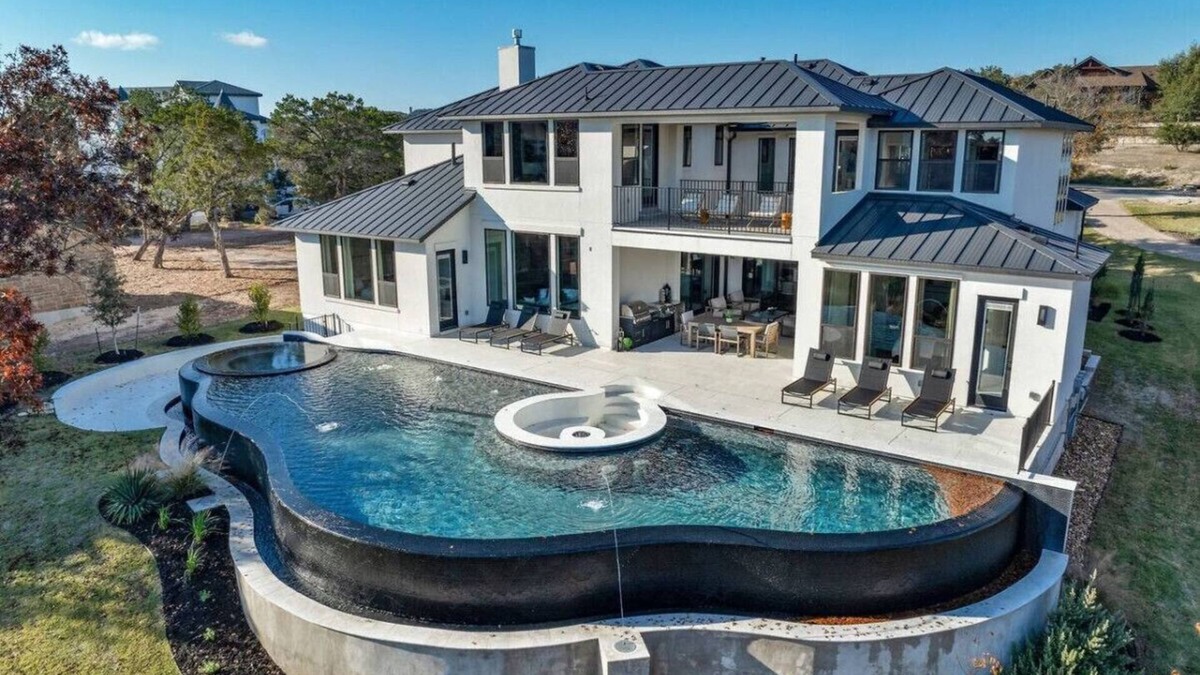 Leander House | Lone Star Luxe - Pool/Hot tub/Theater/Gameroom