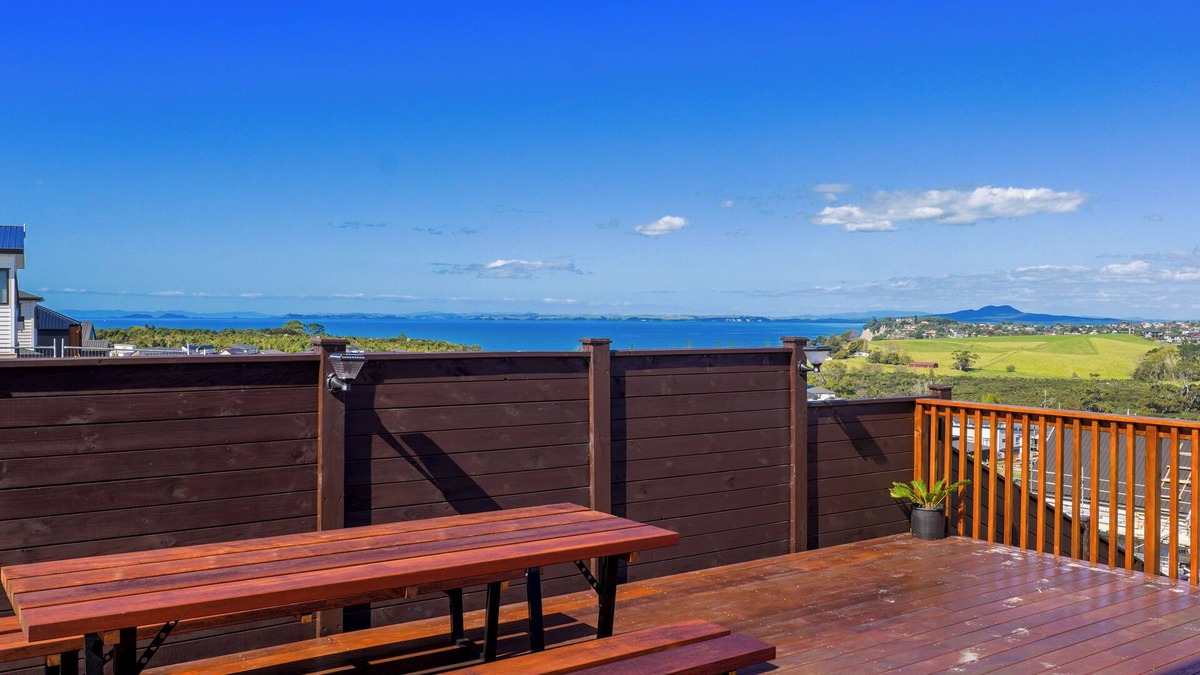 Okura House | Long Bay Sea view Stunning House