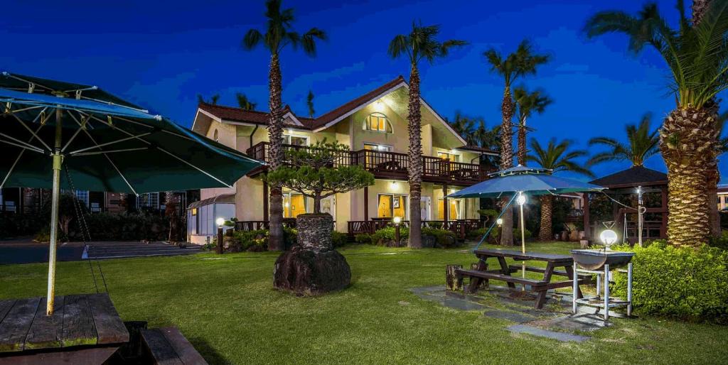 Namwon House | Long Beach Pension