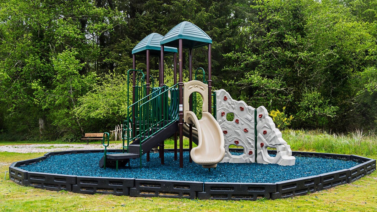Seaview Cabin | Long Beach RV & Camping Resort