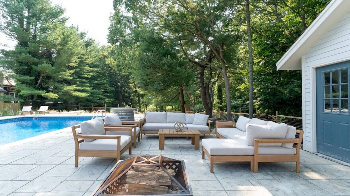 Yaphank House | Long Island Getaway w/Heated Pool & Lake