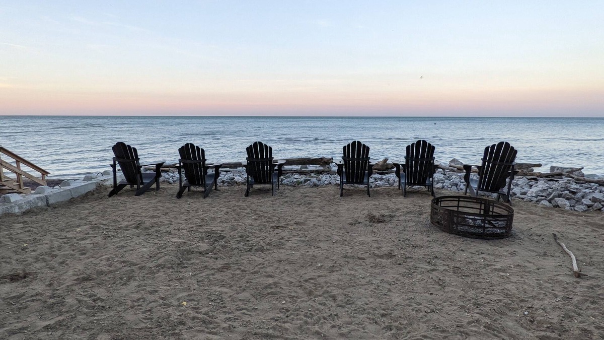 Long Point Cottage | Long Point - Modern Waterfront Beach House - Just renovated!
