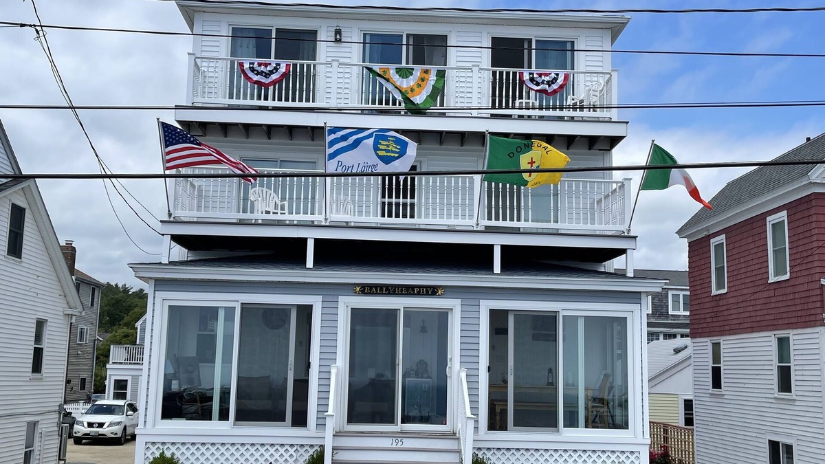 York Beach House | Long Sands Beach Waterfront Rental