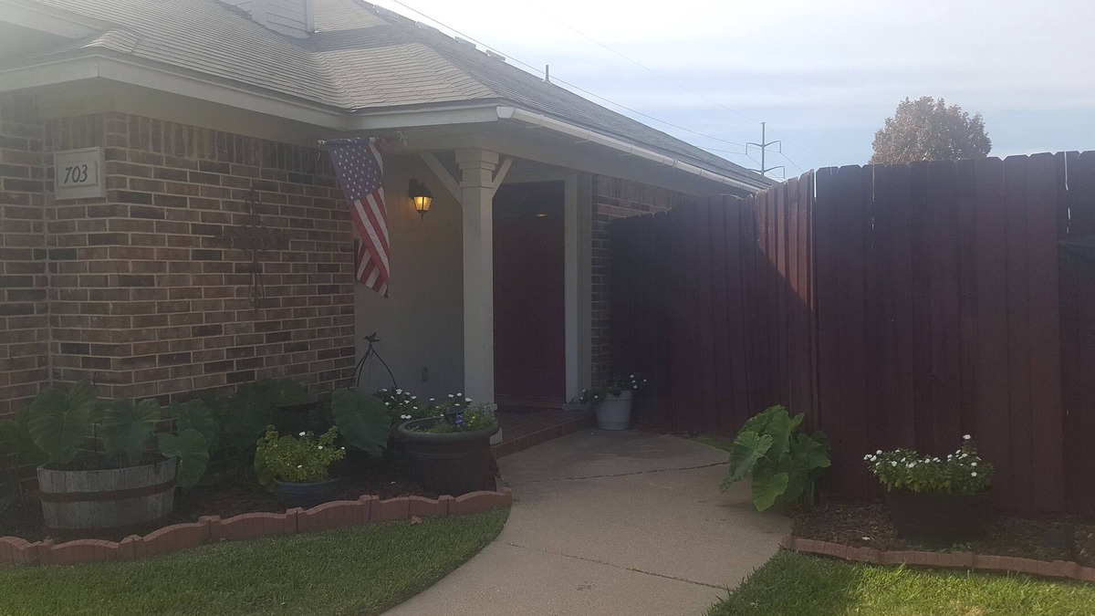 Grapevine House | Long-term in Grapevine close to everything