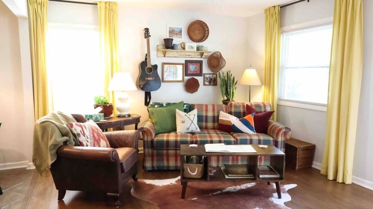 Kansas City House | LONG TERM STAY - Request for Booking Future Dates