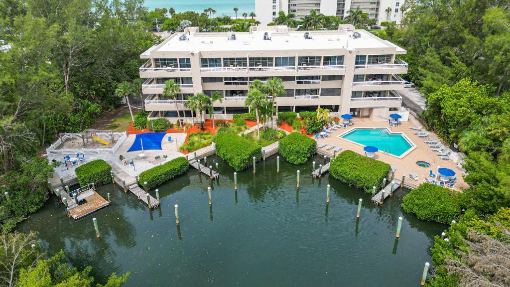 Longboat Key Apartment | Longboat Bay Club