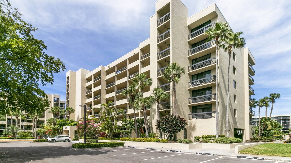 Longboat Key Condo | Longboat Key Escape–Resort Pool + Ocean: Beachplace Condo # 7-102 by RVA