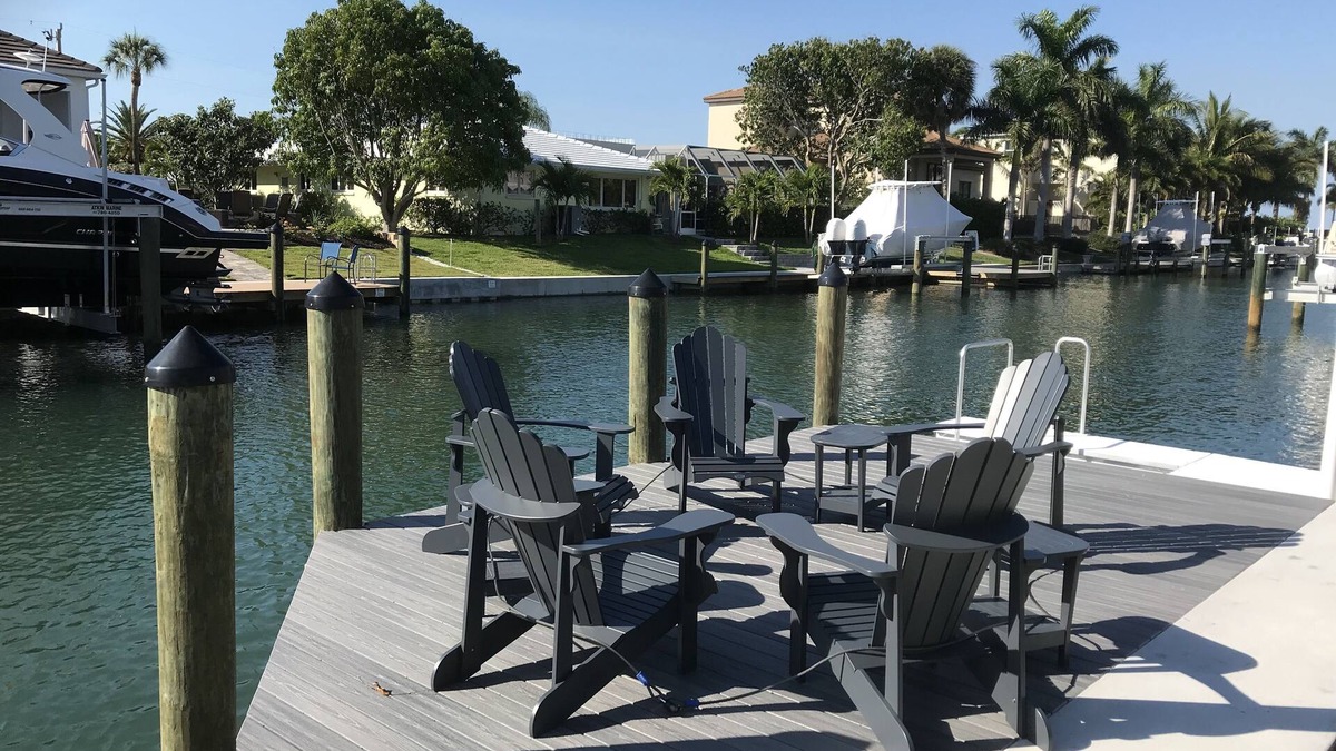 Longboat Key House | Longboat Key Waterfront 3BR house w/Pool in most desirable Country Club Shores