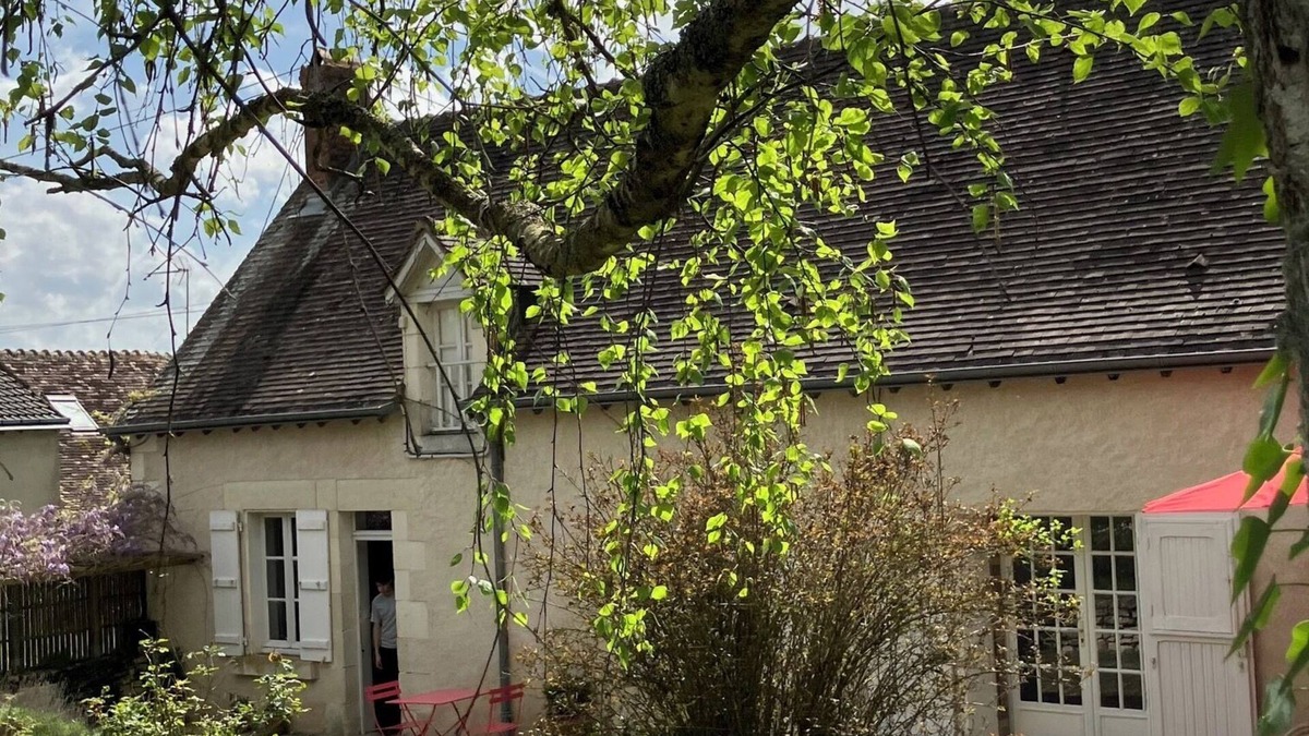 Saint-Cyran-du-Jambot Cottage | LONGERE DE CHARME