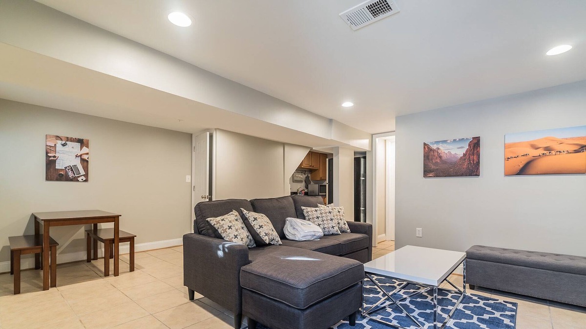 Park View Apartment | Longterm DC Apartment | English Basement