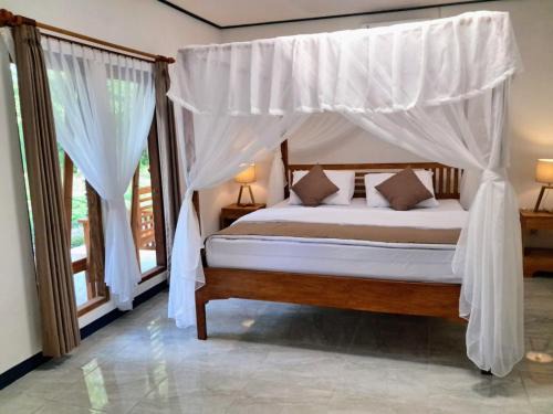 Riung Bed & Breakfast | Lonthar B&B