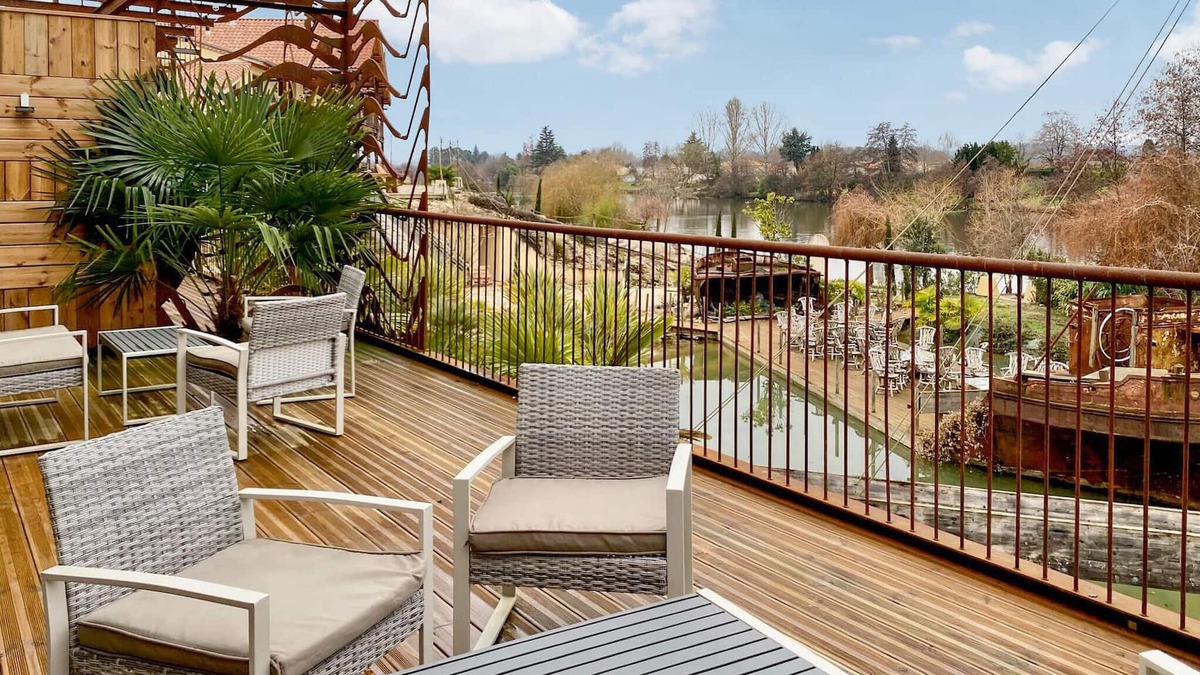 Sainte-Livrade-sur-Lot Apartment | Look forward to an unforgettable vacation in this comfortable apartment in an ideal location!