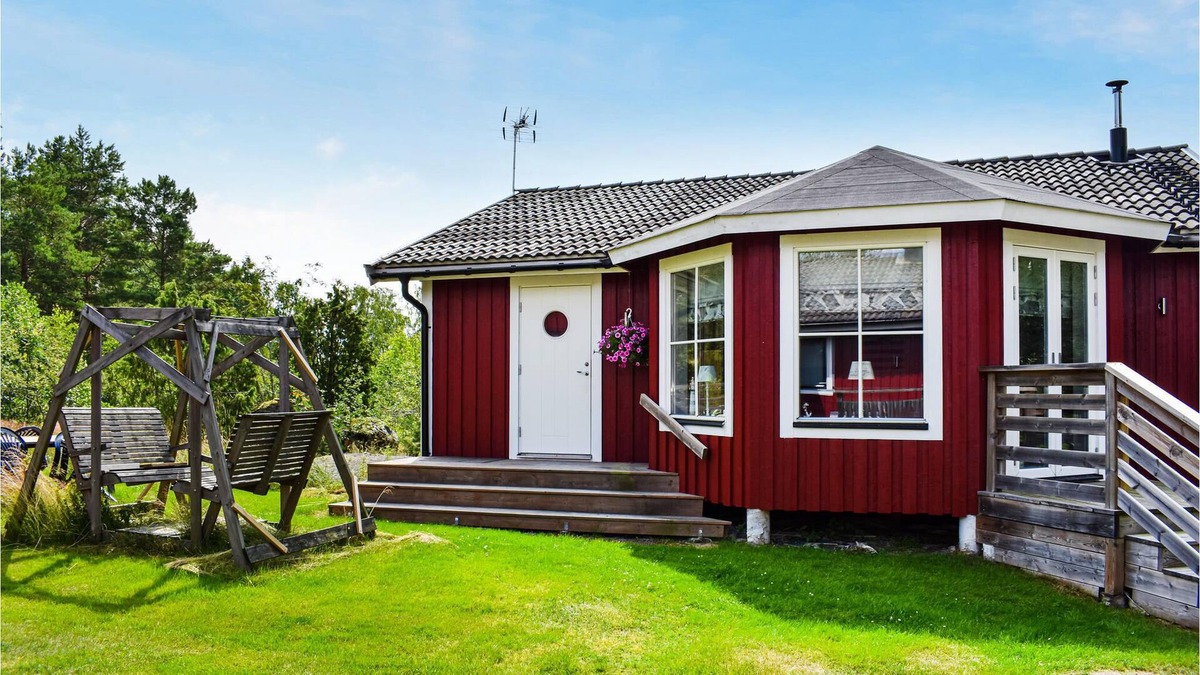 Soderkoping House | Look forward to a lovely vacation in this appealing vacation home with outdoor hot tub.