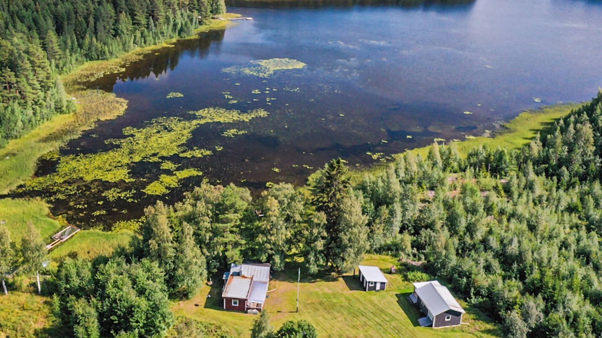 Stromsund House | Look forward to a wonderful vacation in the beautiful Swedish nature.