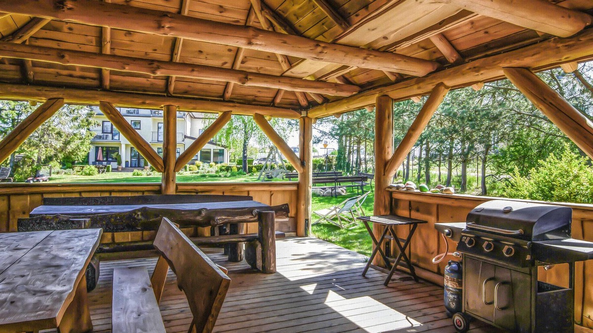 Jastrzebia Gora Apartment | Look forward to a wonderful family holiday in this inviting holiday home by the sea