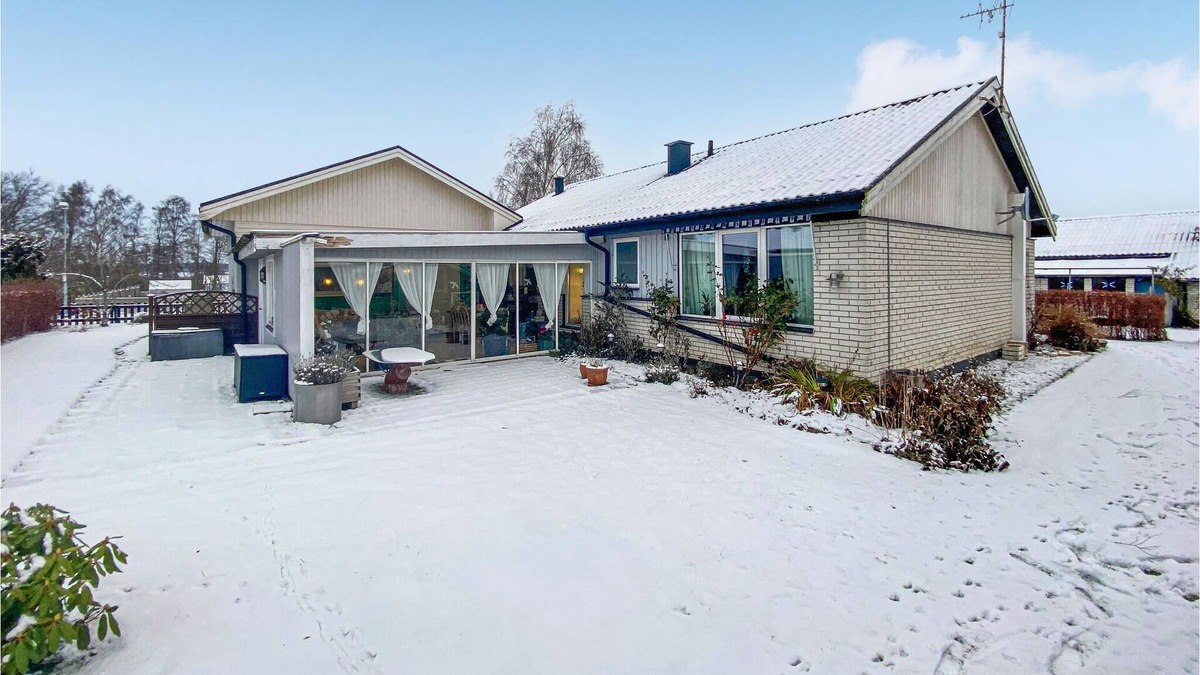 Vallberga House | Look forward to an unforgettable vacation in this cozy cottage.