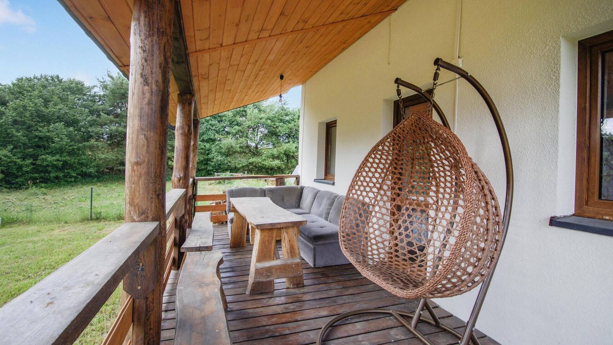 Natac Wielka House | Look forward to this pleasant holiday home on Lake Omulew.
