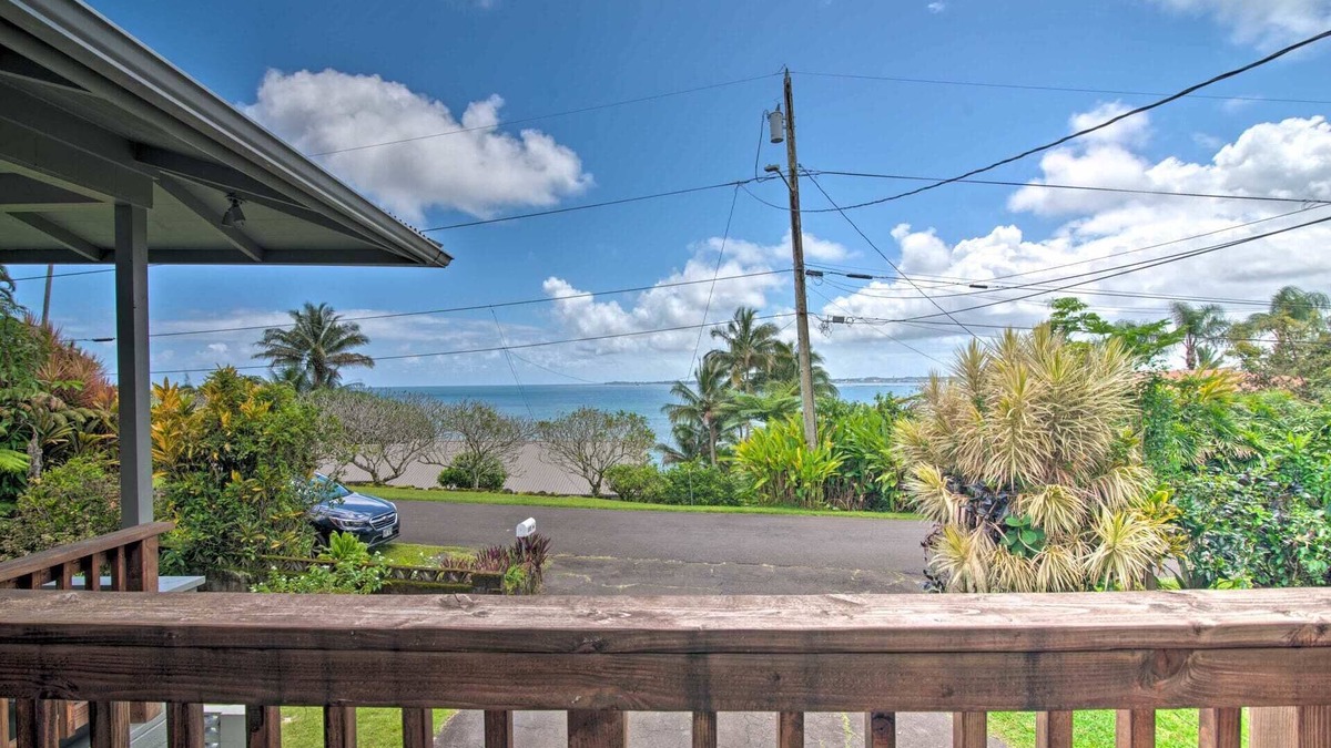 Paukaa Cottage | LOOK! Kai Cottage coastal getaway in Pauka'a!