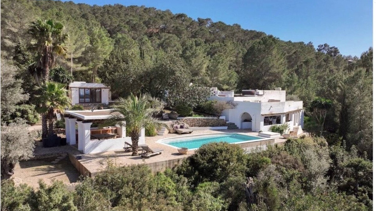 Portinatx Villa | LOOK NO FURTHER! Gorgeous old finca with sea view!