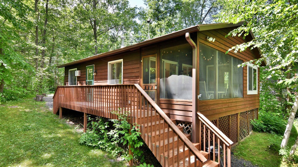 Stone Lake House | Look no further, Sunset Retreat is your vacation spot!