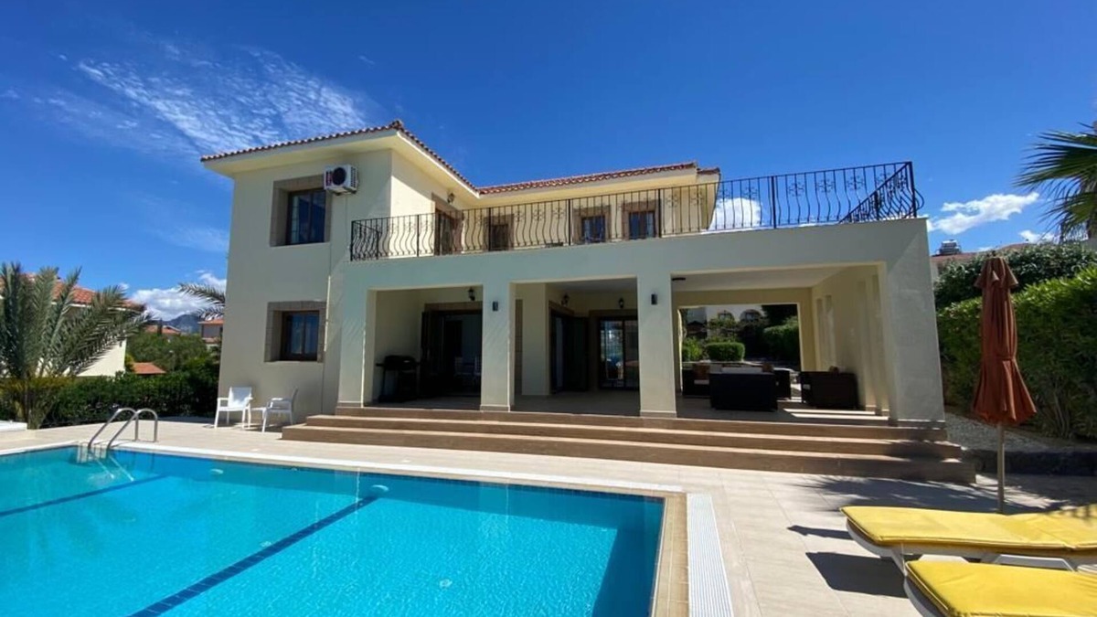 Arapkoy Villa | Look no further, you have found a beautiful villa with mountain & sea views
