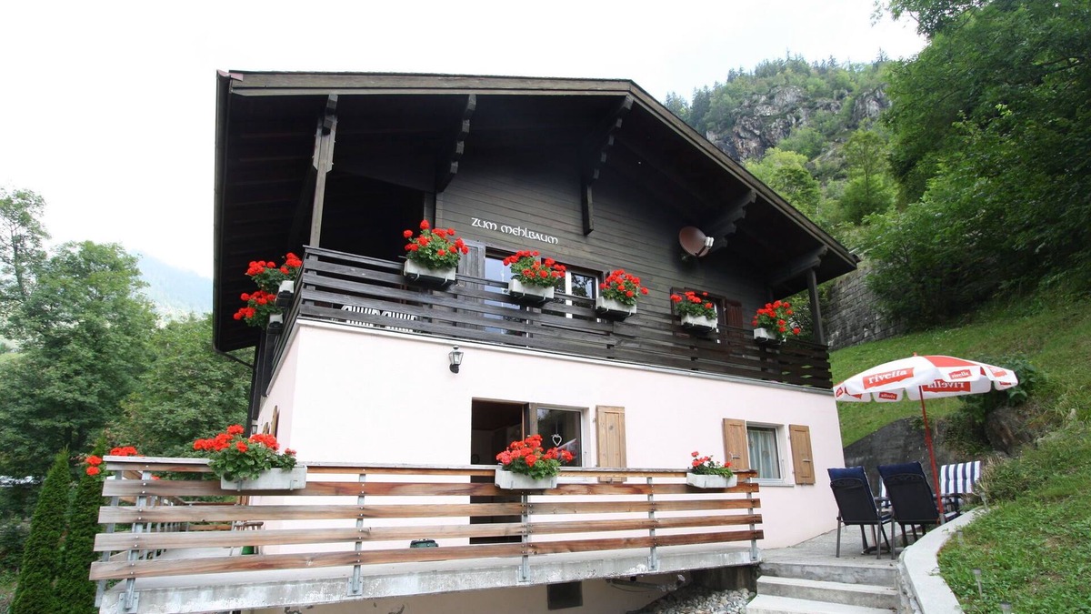 Naters Apartment | Looked after holiday house with a superb view concerning the Rhônedal.
