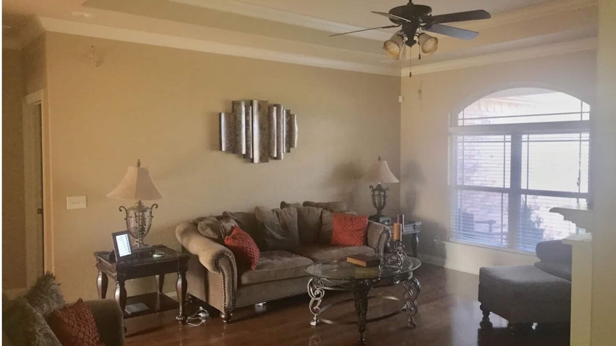Farmington House | Looking for a fantastic home that is well-stocked? Look no further!