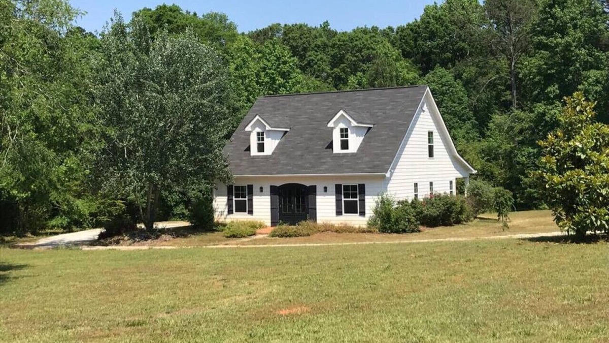Social Circle House | Looking for quiet, serene get away?