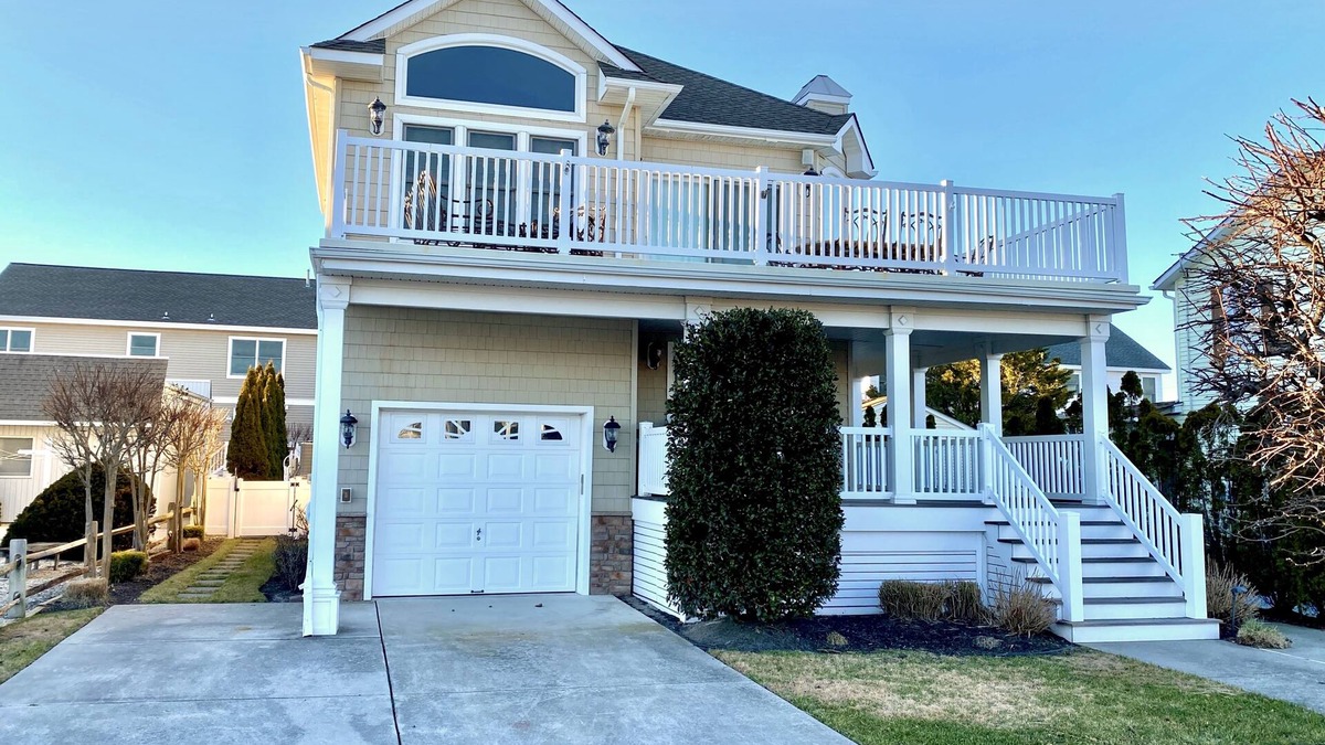 Avalon House | Looking for something special for your family vacation this year?