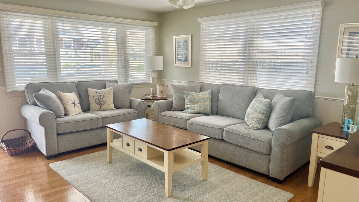 Beach Haven Gardens House | LOOKING FOR NEWLY RENOVATED OCEANSIDE HOUSE?