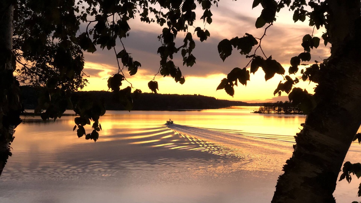 Motley Cabin | Loon View Lodge - 4 Bdrm Lk Shamineau Cabin-3 Decks, Sandy Beach, Great Sunsets