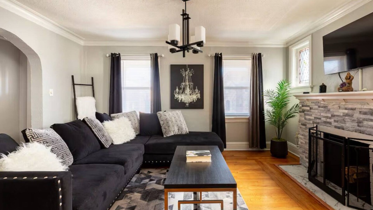 University City Villa | Loop Luxe in University City