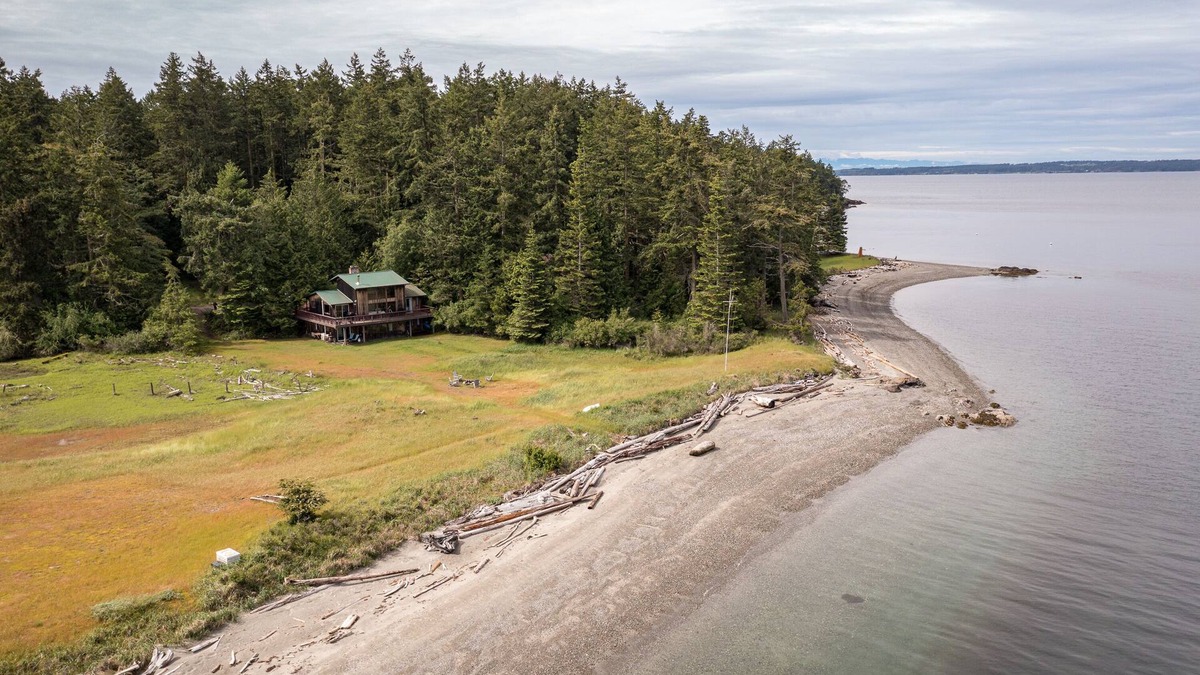 Lopez Island House | Lopez Island, Crow's Nest #302