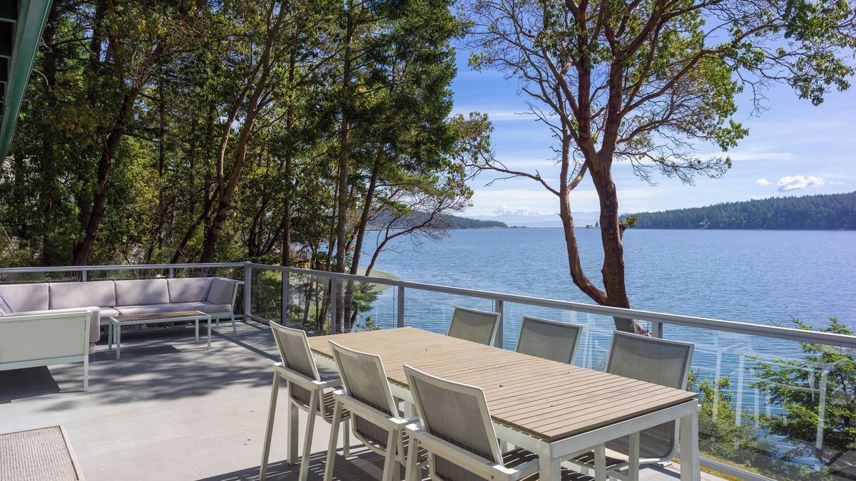 Lopez Island House | Lopez Island, Painted Rock House #301
