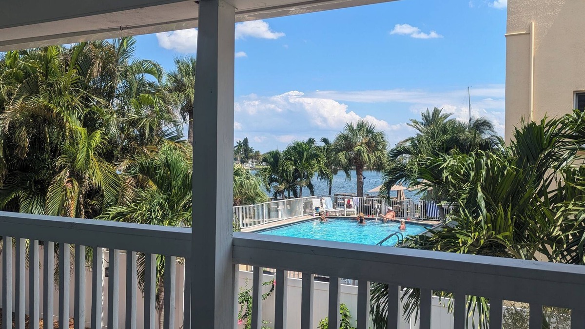 Treasure Island Hotel | Lorelei Resort Motel
